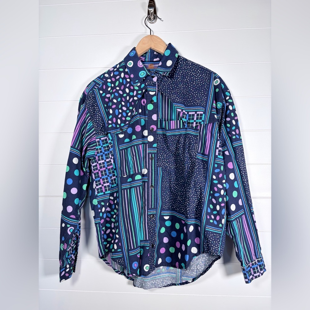 Cricket Colorful Blue Patterned Button Up Shirt Large - Picture 2 of 11
